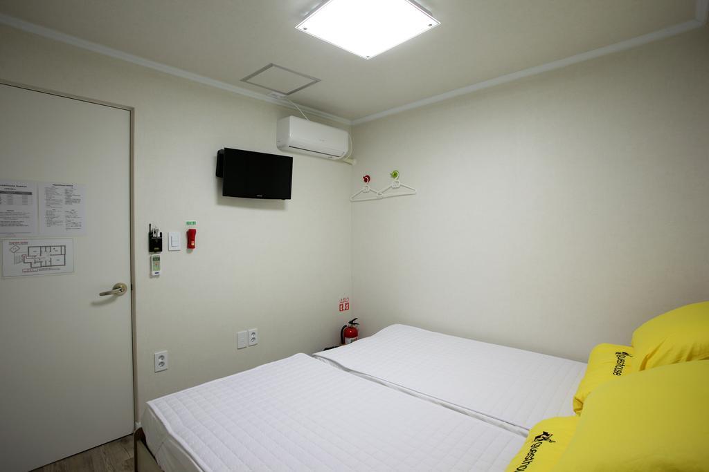 Guesthouse Dodam I Seoul Room photo